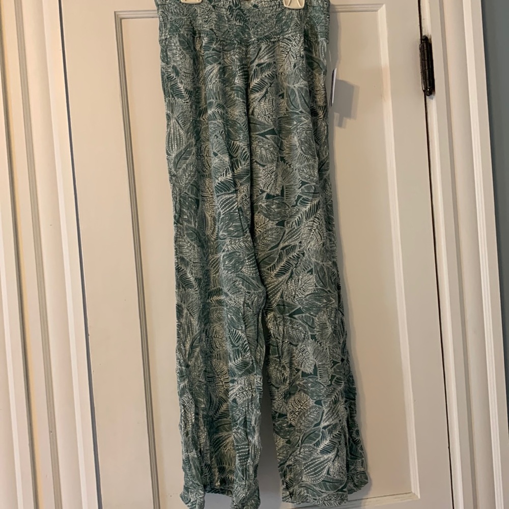 Adorable light O’Neil pants